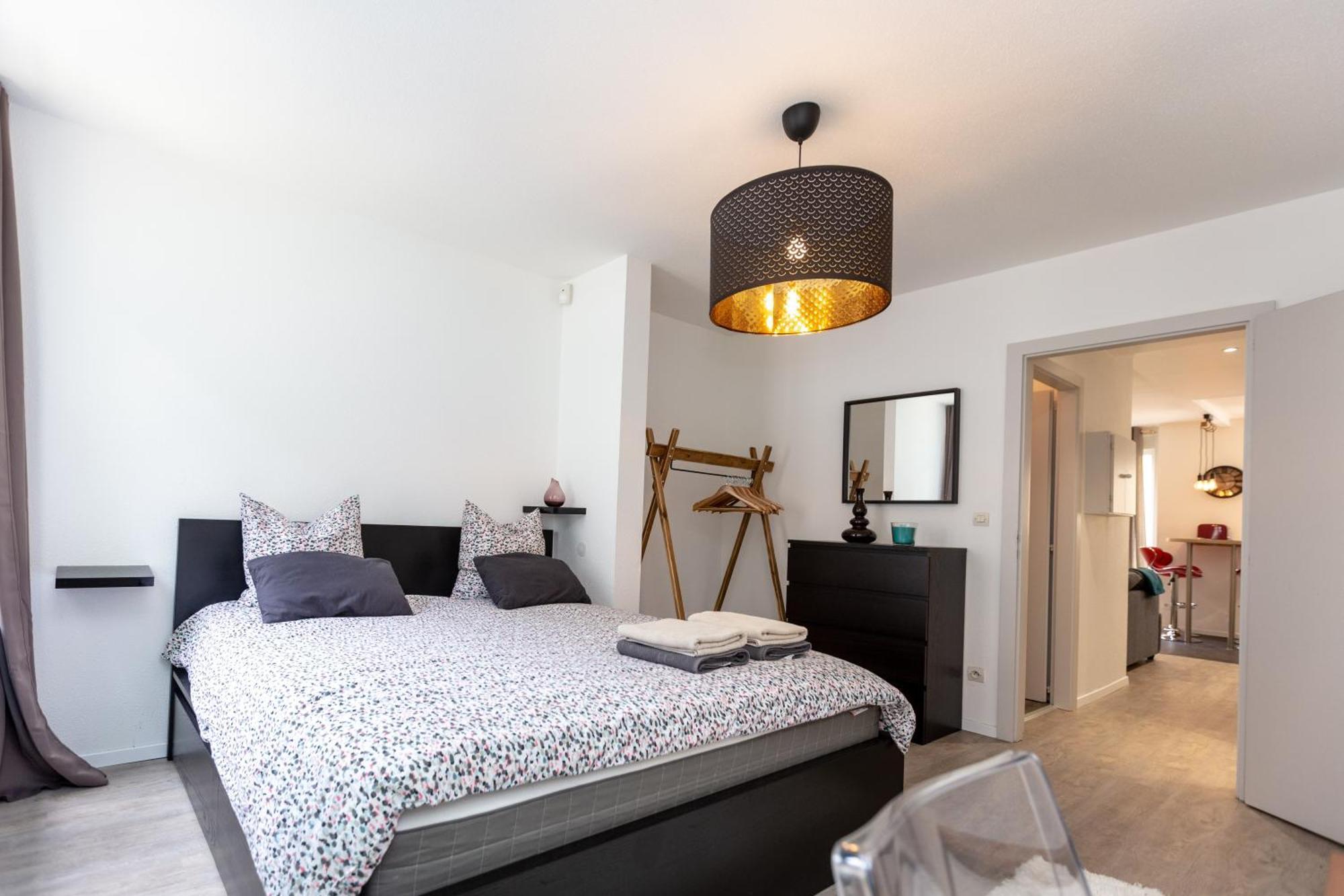 Vieux Schilik / Parking / Tram / Parlement / Proche Strasbourg Centre Apartment Schiltigheim